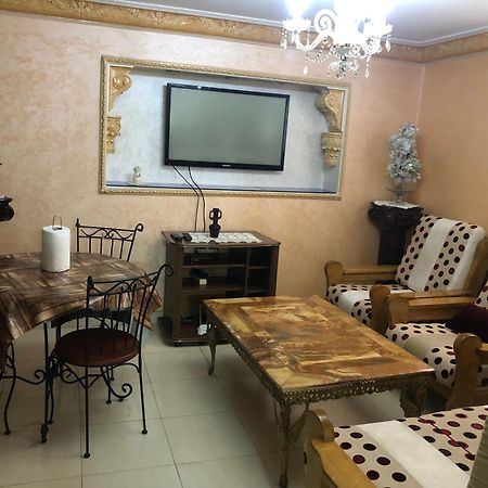 شقة توجد وسط مدينة طنجة و تتوفر على كامل التجهيزات الضرورية خاصةبالعائلات Esterno foto