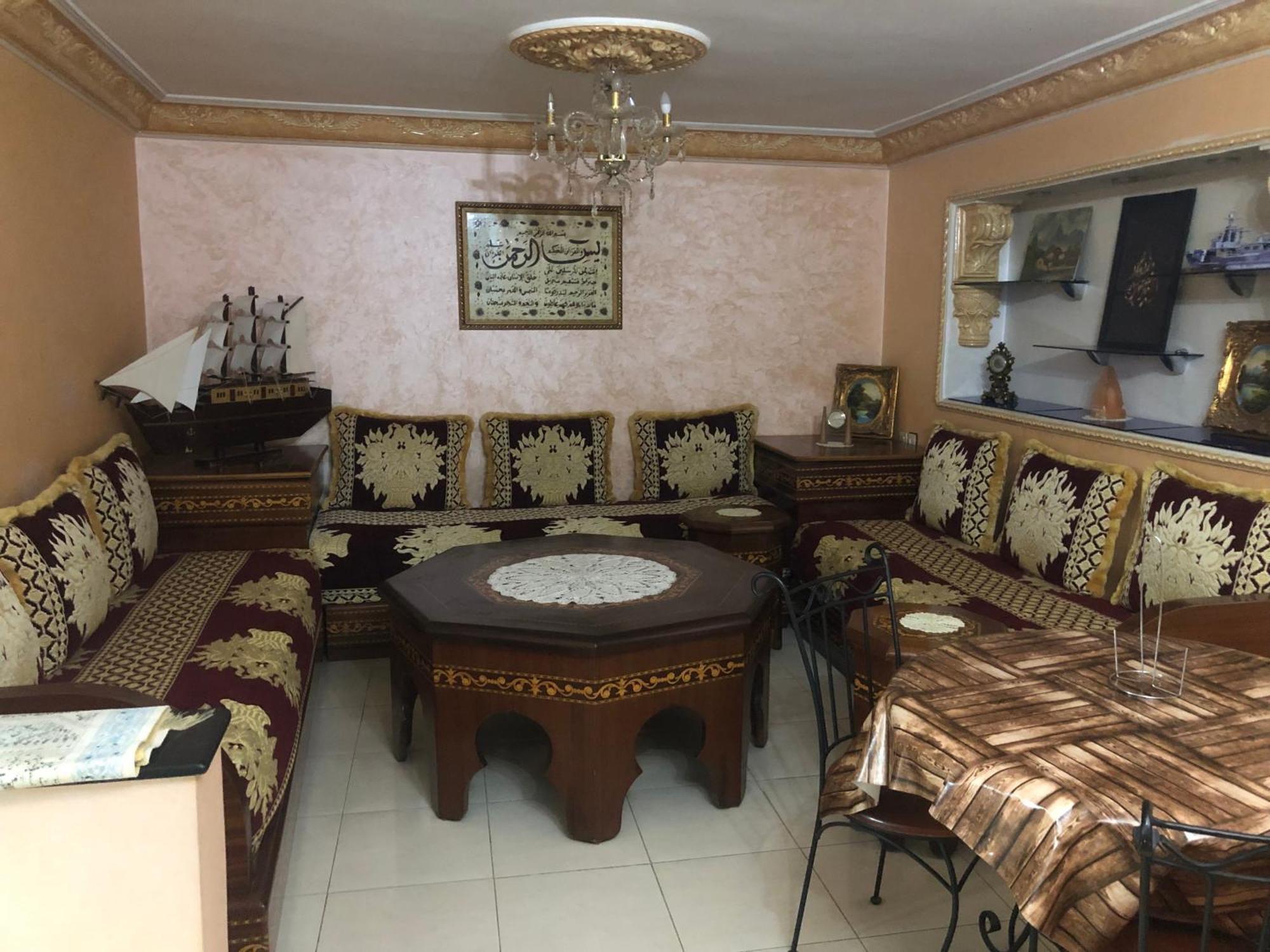 شقة توجد وسط مدينة طنجة و تتوفر على كامل التجهيزات الضرورية خاصةبالعائلات Esterno foto